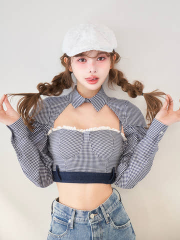 モデル：160cm（着用サイズ：FREE　着用カラー：NVY）