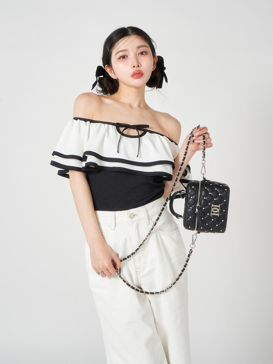 モデル：160cm（着用サイズ：FREE　着用カラー：BLK）