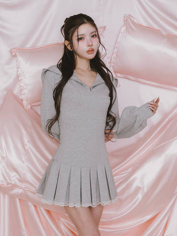 モデル：160cm（着用サイズ：FREE　着用カラー：GRY）