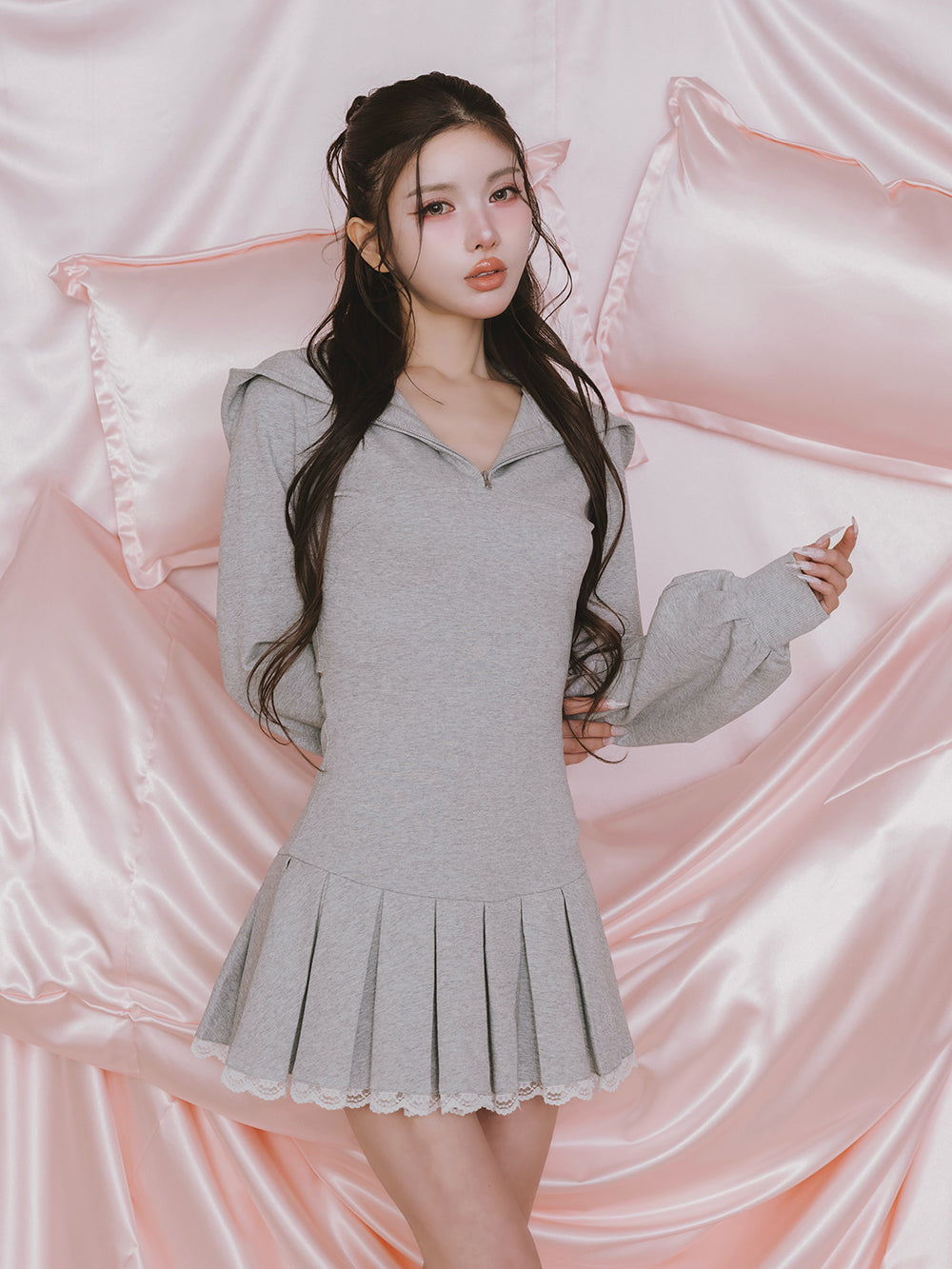 レースドッキングプリーツミニワンピース