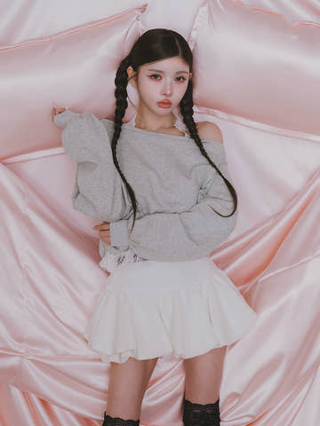 モデル：160cm（着用サイズ：FREE　着用カラー：GRY）