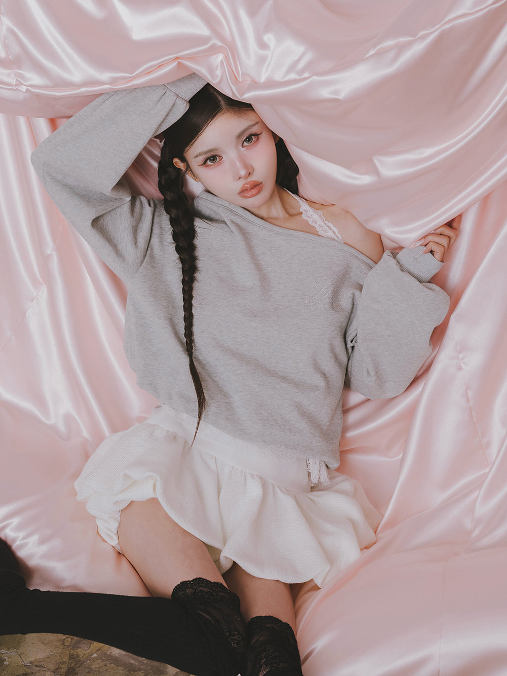 ホルターレースワンショルスウェットトップス