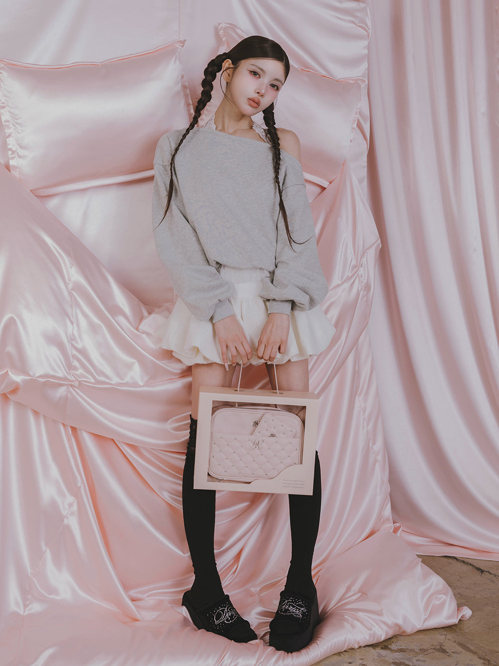 【Novelty】Signature DR Quilted Vanity & Hand Mirror