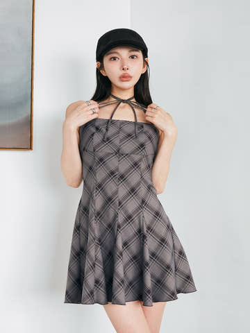 モデル：160cm（着用サイズ：FREE　着用カラー：GRY）