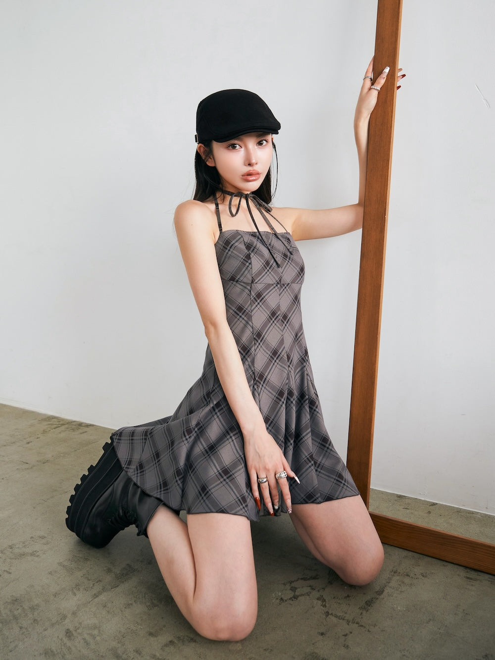 Darich チェックホルターリボンベアミニワンピース チェックホルターリボンベアミニワンピース – Darich (ダーリッチ)