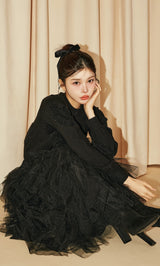 モデル：160cm（着用サイズ：FREE　着用カラー：BLK）