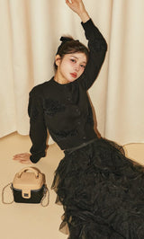 モデル：160cm（着用サイズ：FREE　着用カラー：BLK）