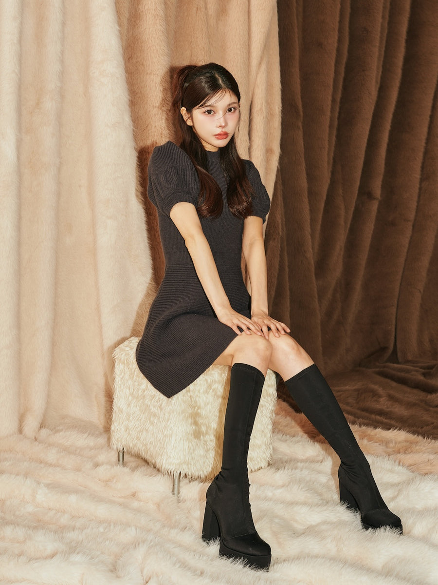 モデル：160cm（着用サイズ：FREE　着用カラー：C-GRY）