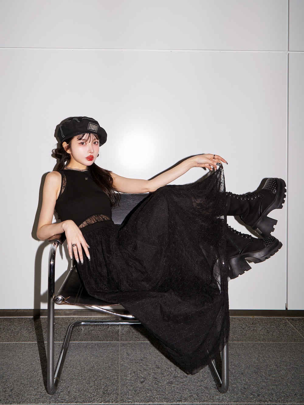 モデル：160cm（着用サイズ：FREE　着用カラー：BLK）