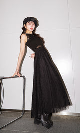 モデル：160cm（着用サイズ：FREE　着用カラー：BLK）