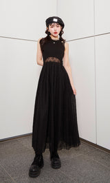 モデル：160cm（着用サイズ：FREE　着用カラー：BLK）