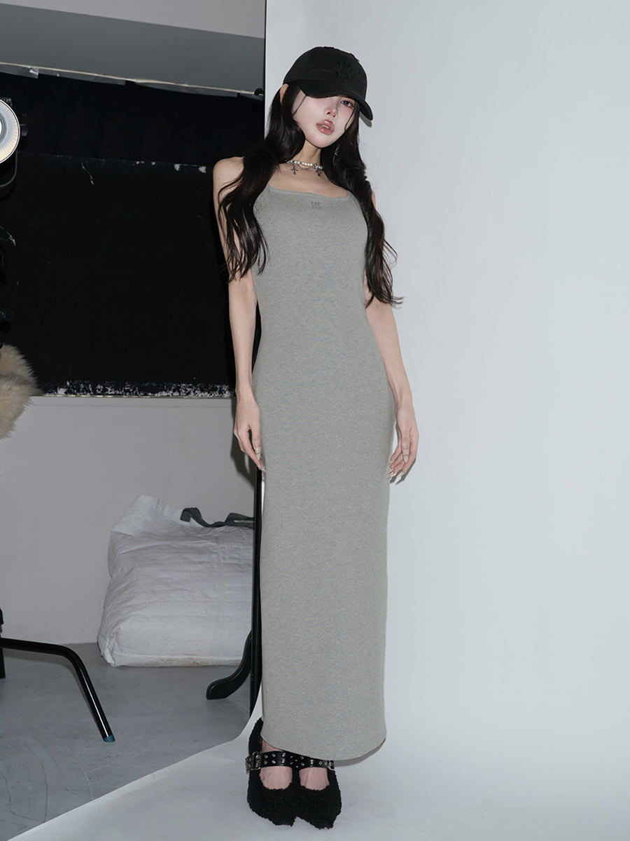 モデル：160cm（着用サイズ：FREE　着用カラー：GRY）