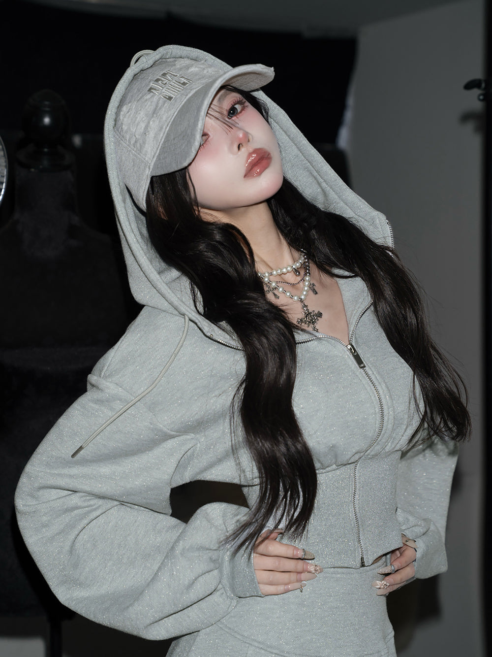 モデル：160cm（着用サイズ：FREE　着用カラー：GRY）