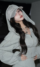 モデル：160cm（着用サイズ：FREE　着用カラー：GRY）
