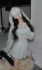 モデル：160cm（着用サイズ：FREE　着用カラー：GRY）