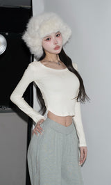 モデル：160cm（着用サイズ：FREE　着用カラー：WHT）