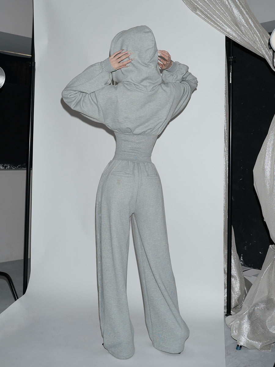 モデル：160cm（着用サイズ：FREE　着用カラー：GRY）