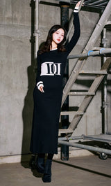 モデル：160cm（着用サイズ：FREE　着用カラー：BLK）