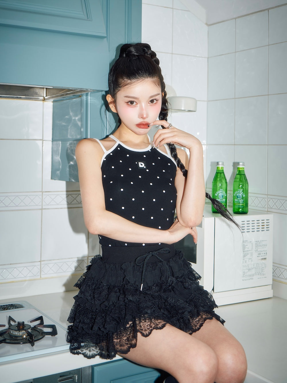 モデル：160cm（着用サイズ：FREE　着用カラー：BLK）