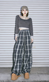 モデル：160cm（着用サイズ：FREE　着用カラー：C-GRY）