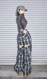 モデル：160cm（着用サイズ：FREE　着用カラー：NVY）