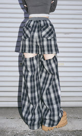 モデル：160cm（着用サイズ：FREE　着用カラー：NVY）