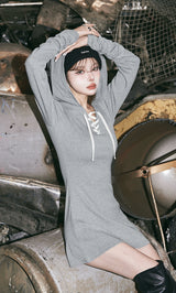 モデル：160cm（着用サイズ：FREE　着用カラー：GRY）