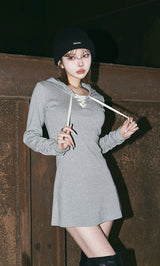 モデル：160cm（着用サイズ：FREE　着用カラー：GRY）