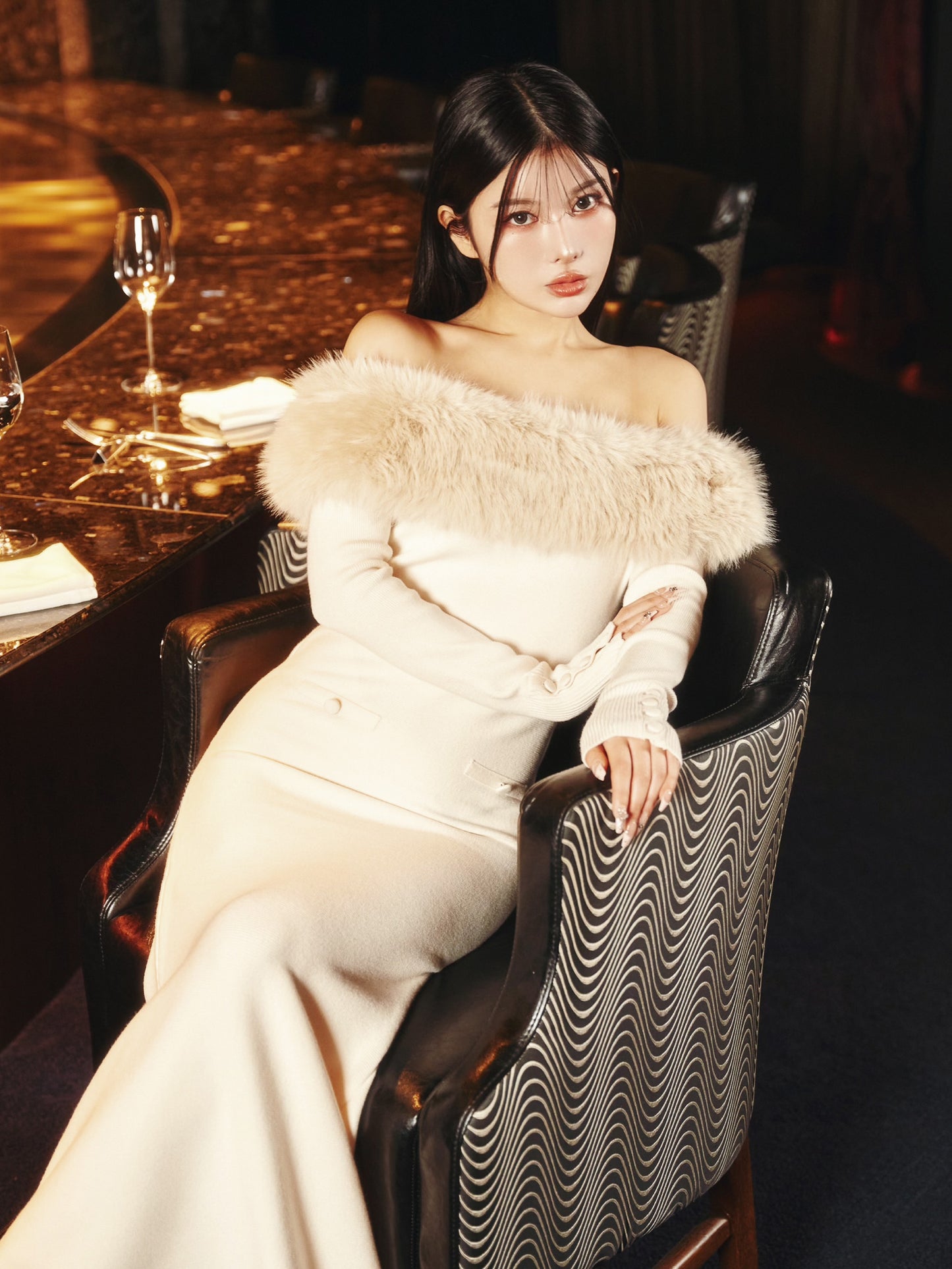 モデル：160cm（着用サイズ：FREE　着用カラー：IVO）