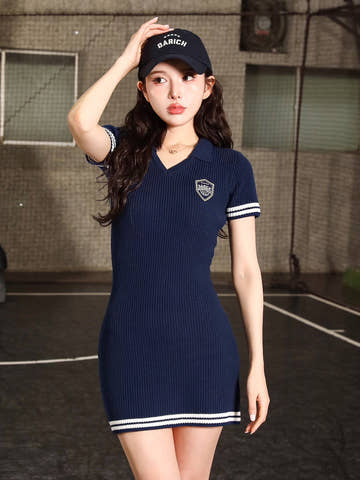 モデル：160cm（着用サイズ：FREE　着用カラー：NVY）