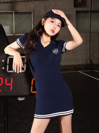 モデル：160cm（着用サイズ：FREE　着用カラー：NVY）