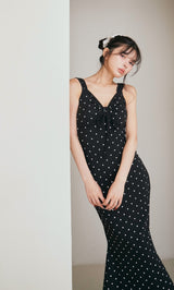 モデル：160cm（着用サイズ：FREE　着用カラー：DOT）