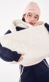 モデル：160cm（着用サイズ：FREE　福袋カラー：WHT）