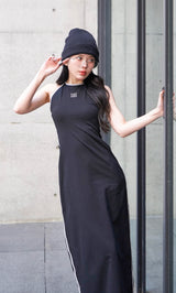 モデル：160cm（着用サイズ：FREE　着用カラー：BLK）