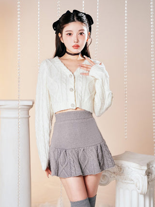 モデル：160cm（着用サイズ：FREE　着用カラー：WHT）