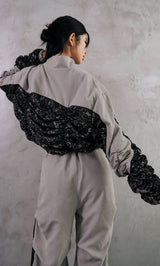 モデル：160cm（着用サイズ：FREE　着用カラー：GRY）