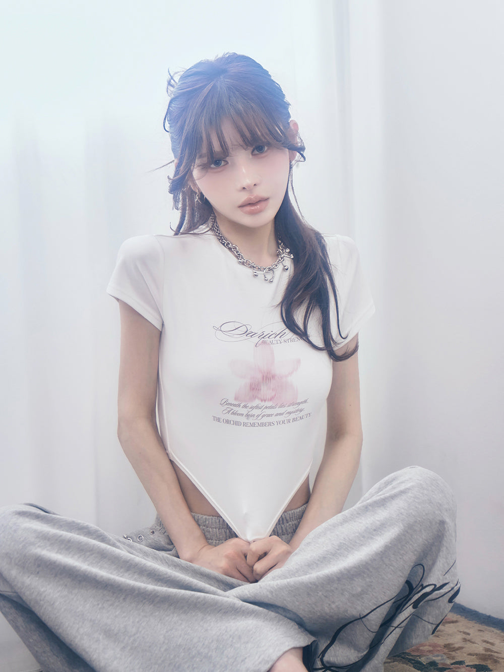 モデル：160cm（着用サイズ：FREE　着用カラー：WHT）