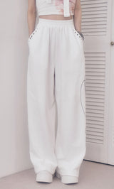 モデル：160cm（着用サイズ：FREE　着用カラー：WHT）
