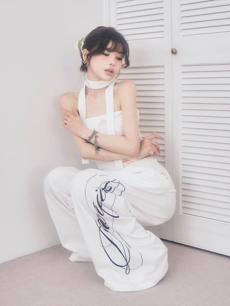 モデル：160cm（着用サイズ：FREE　着用カラー：WHT）
