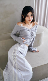 モデル：160cm（着用サイズ：FREE　着用カラー：L-GRY）