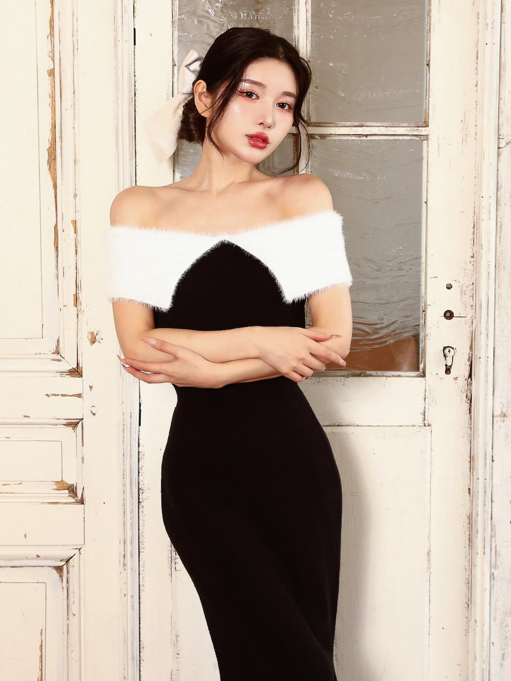 モデル：160cm（着用サイズ：FREE　着用カラー：BLK）