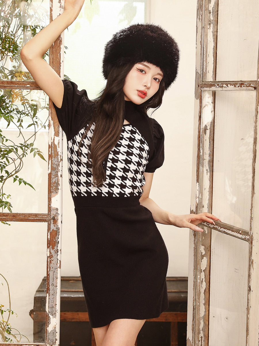 モデル：160cm（着用サイズ：FREE　着用カラー：BLK）