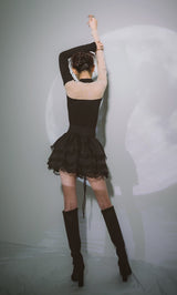 モデル：160cm（着用サイズ：FREE　着用カラー：BLK）