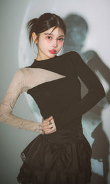 モデル：160cm（着用サイズ：FREE　着用カラー：BLK）