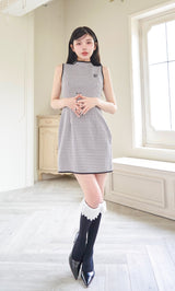 モデル：160cm（着用サイズ：FREE　着用カラー：BLK）