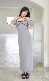 モデル：160cm（着用サイズ：FREE　着用カラー：BLK）