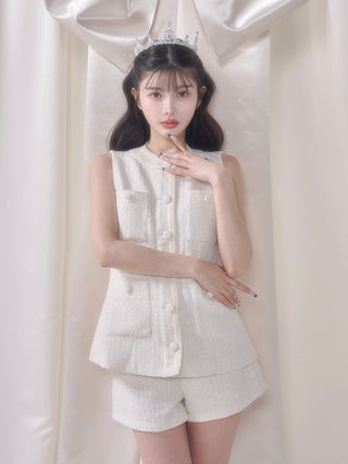 モデル：160cm（着用サイズ：FREE　着用カラー：WHT）