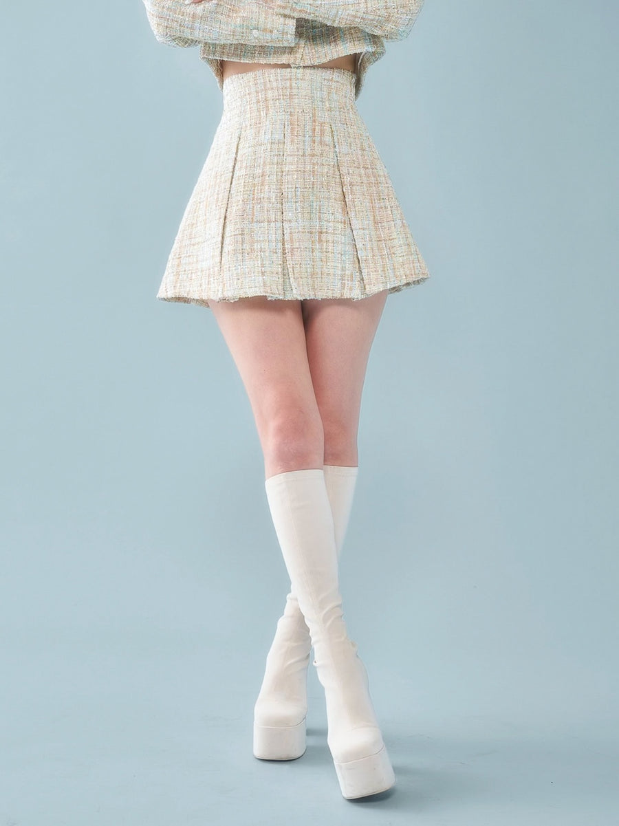モデル：160cm（着用サイズ：S　着用カラー：IVO）