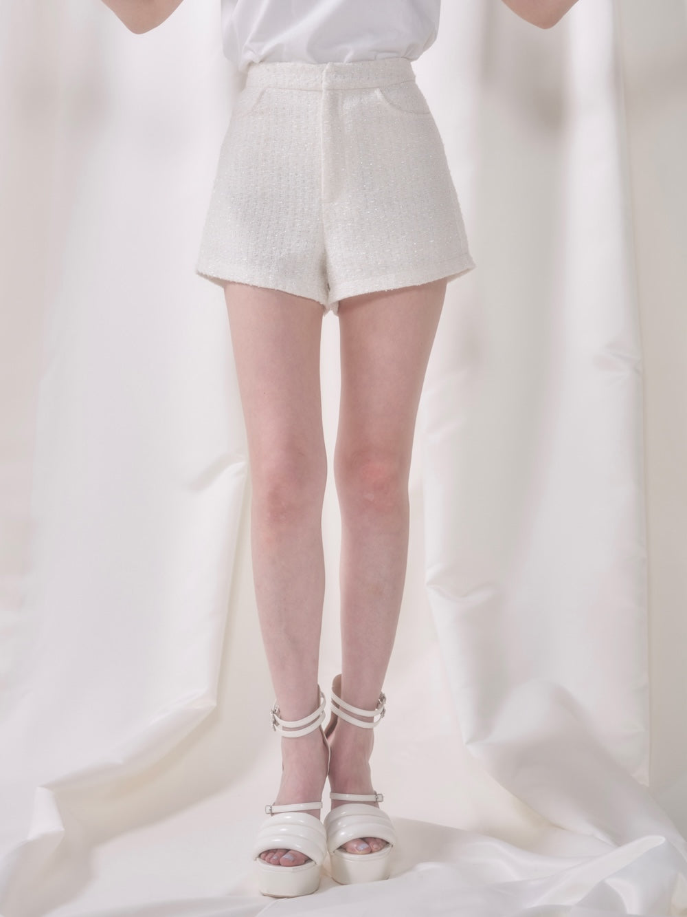 モデル：160cm（着用サイズ：S　着用カラー：WHT）