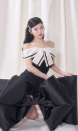 モデル：160cm（着用サイズ：FREE　着用カラー：BLK）